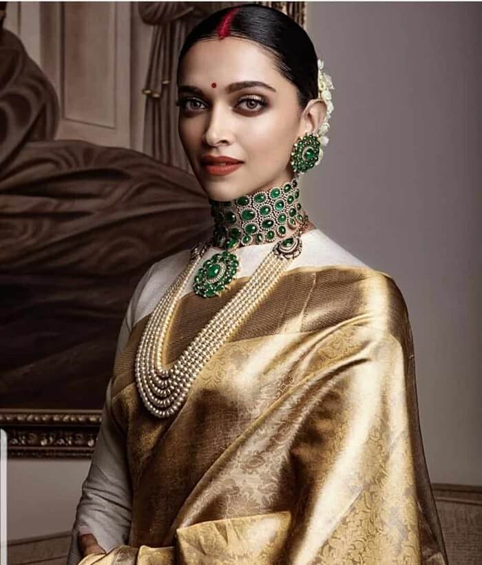 Deepika-padukone-golden-saree-look