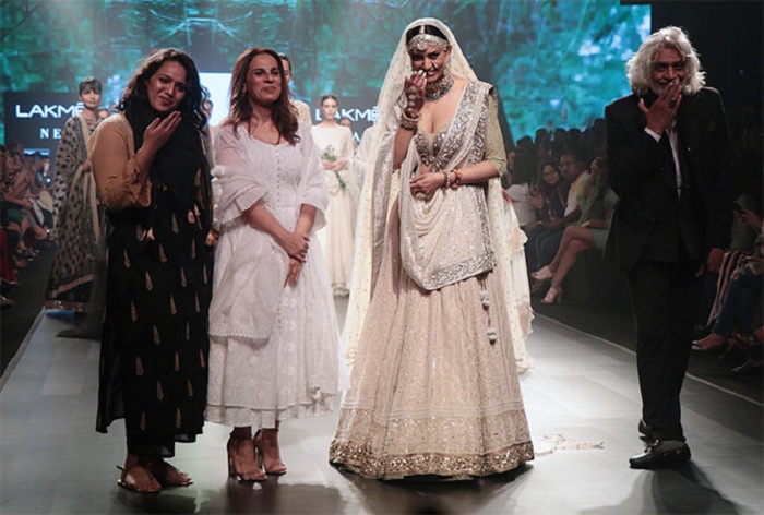 sushmita-sen-lakme-fashion-week