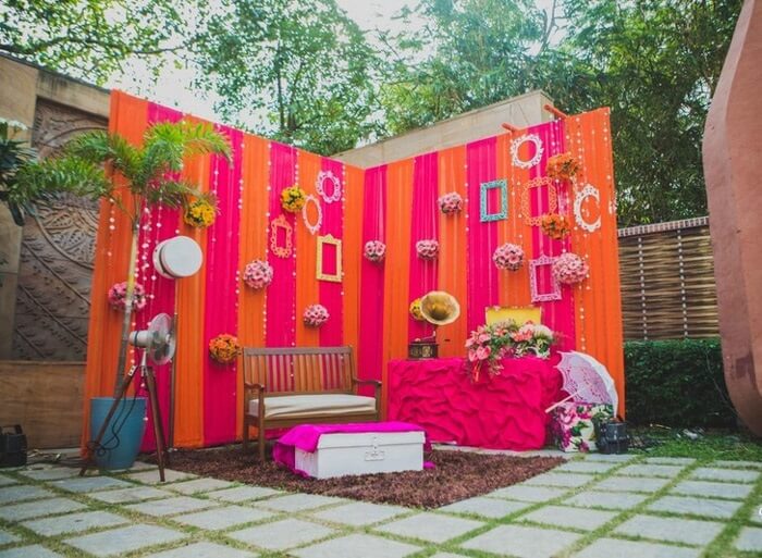 wedding-photo-booth-decor-ideas
