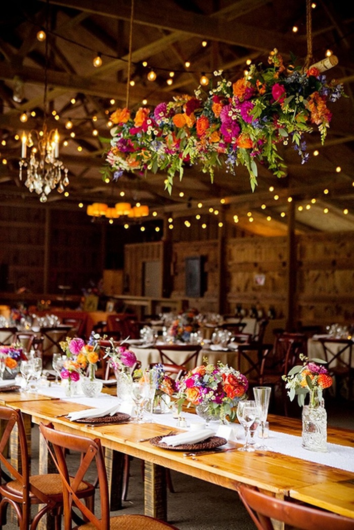 wedding-decor-ideas-with-chandelier-flowers-&-lights-verbena-9