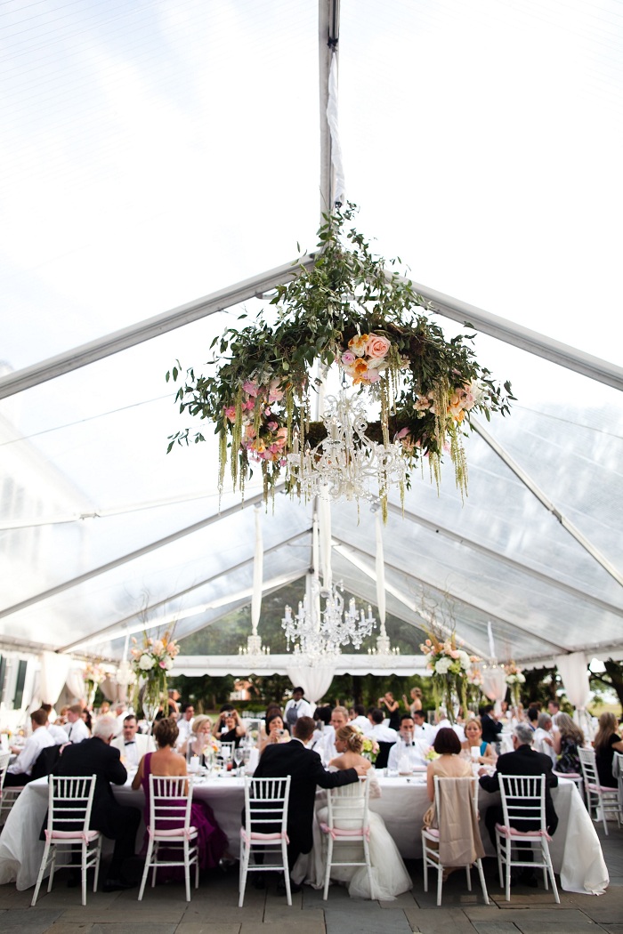 wedding-decor-ideas-with-chandelier-flowers-&-lights-verbena-2