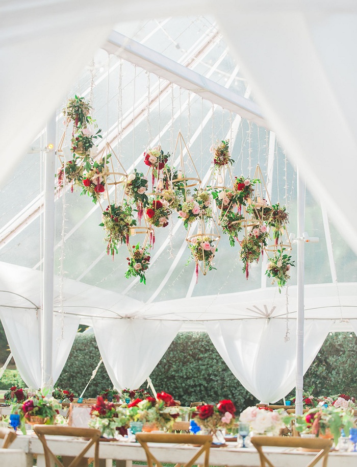 wedding-decor-ideas-with-chandelier-flowers-&-lights-verbena-8