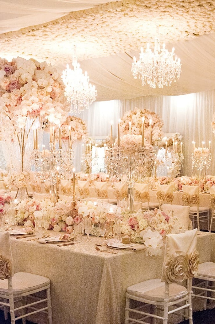 wedding-decor-ideas-with-chandelier-flowers-&-lights-verbena-12