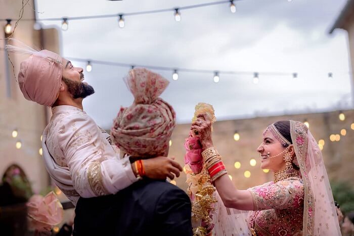 anushka-virat-kohli-bollywood-wedding-decor-three