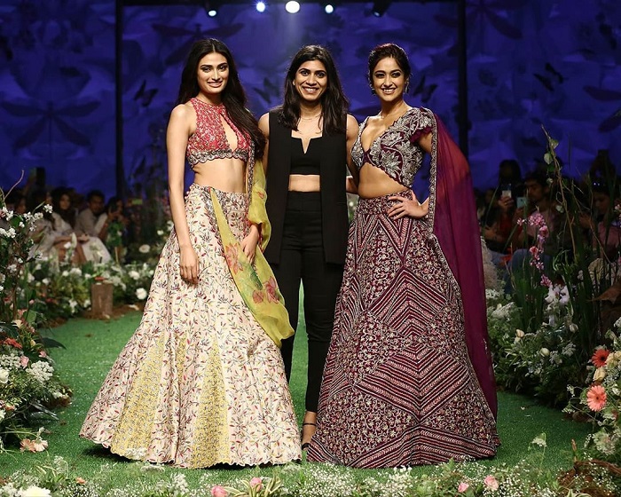 athiya-shetty-and-ileana-dcruz-at-lakme-fashion-week-2020