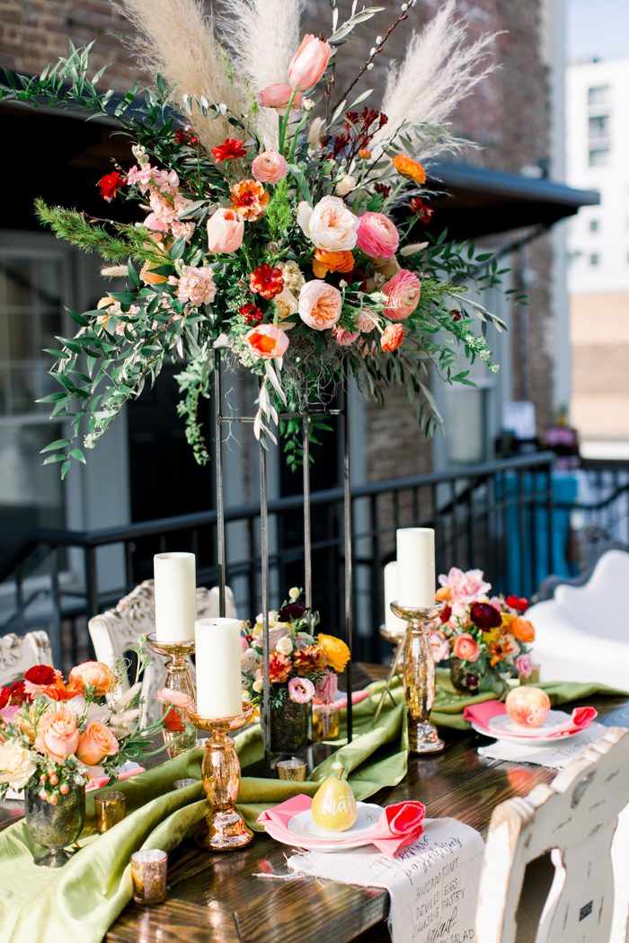 wedding-decor-ideas-with-chandelier-flowers-&-lights-verbena-1