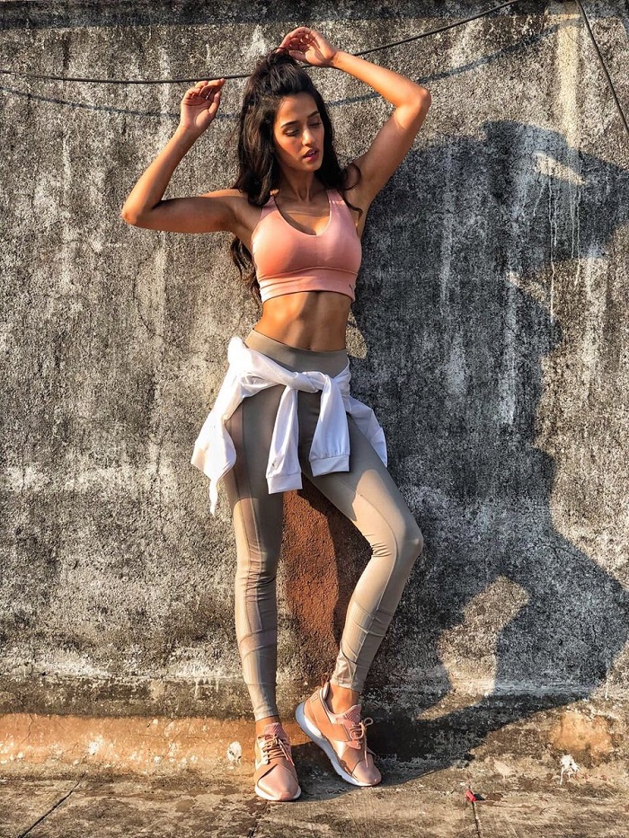 disha_patani_gym_look_Verbena_1