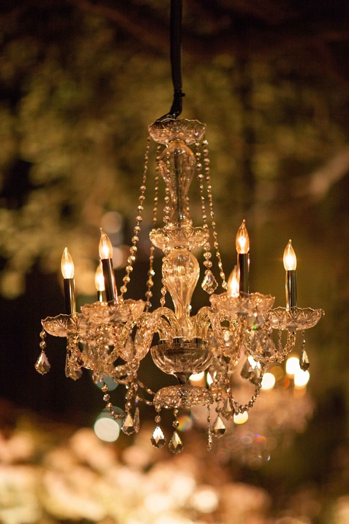 wedding-decor-ideas-with-chandelier-flowers-&-lights-verbena-13