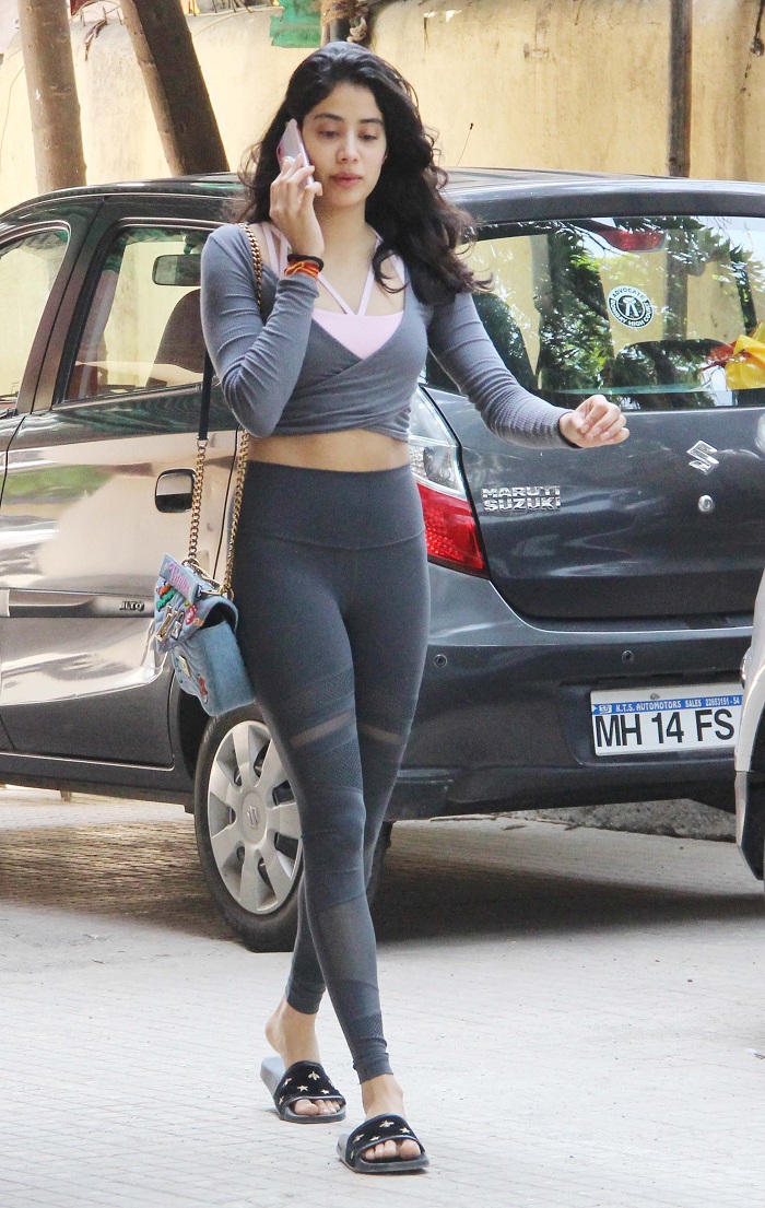 janhvi-kapoor-gym-look-verbena-5