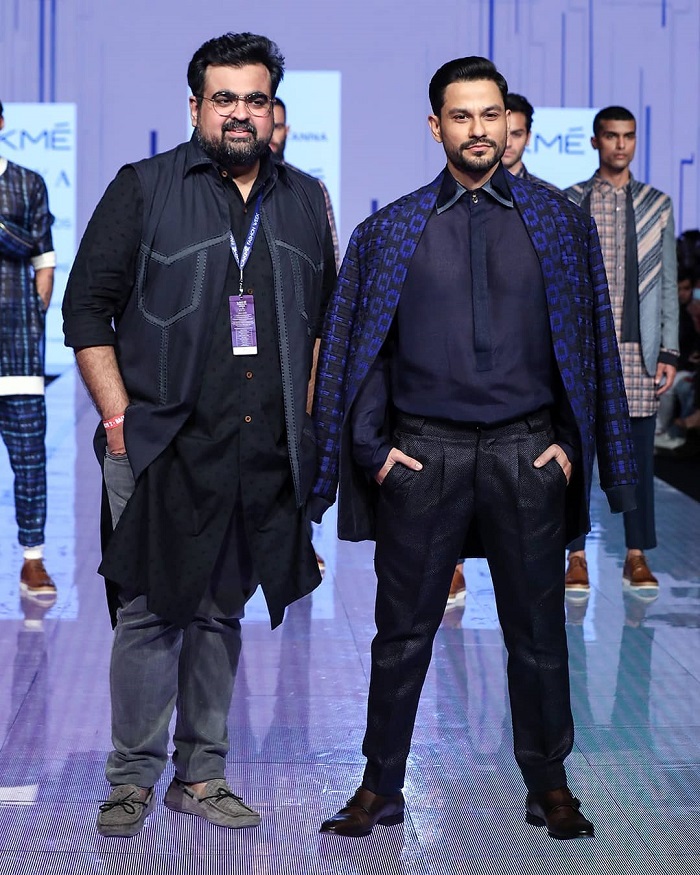 kunal-khemu-for-kunal-tanna-at-lakme-fashion-week-2020