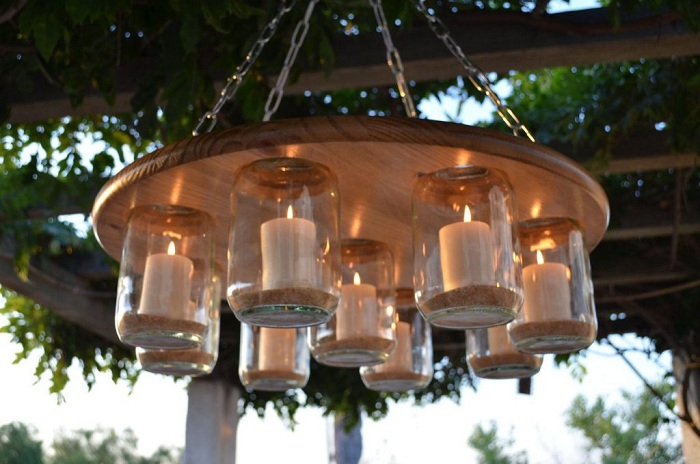 wedding-decor-ideas-with-chandelier-flowers-&-lights-verbena-22