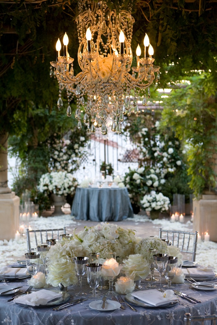 wedding-decor-ideas-with-chandelier-flowers-&-lights-verbena-20