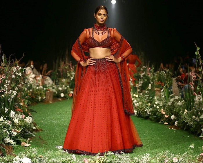 sunaina-khera-collection-at-lakme-fashion-week-2020