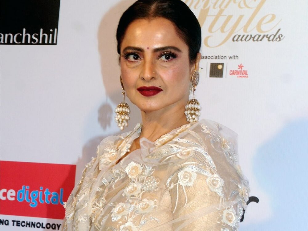 Rekha The Timeless Beauty Who Unfailingly Symbolizes Maximalist Fashion