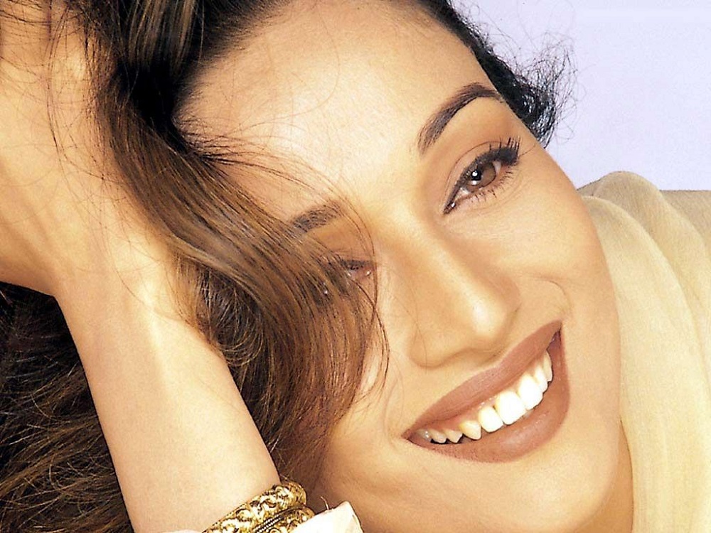 Madhuri Dixit- An Actress With Exceptional Acting Skills & Breath-Taking Dancing Moves