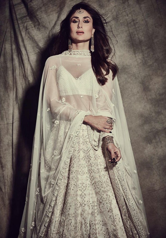 Kareena_Kapoor_White_lehenga_verbena_2020