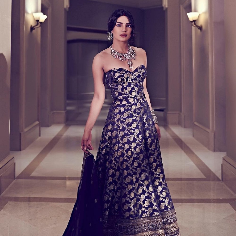 Priyanka chopra jewellery collection blue gown verbena shaadidukaan.