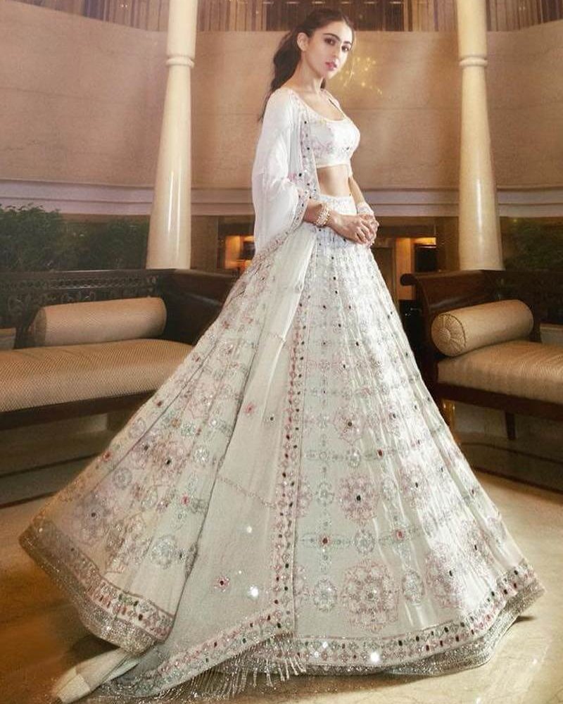 Sara-Ali-Khan-Manish-Malhotra-White-lehenga-verbena