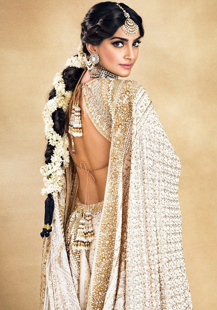 Bollywood-Blouse-Back-Desing-8